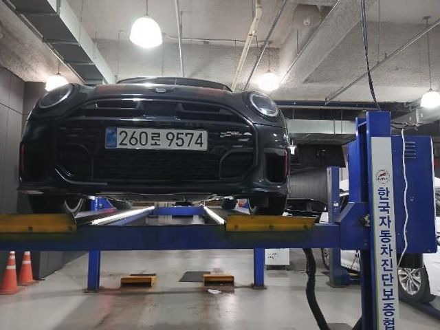 Mini Cooper 2026 — inspection photo 1