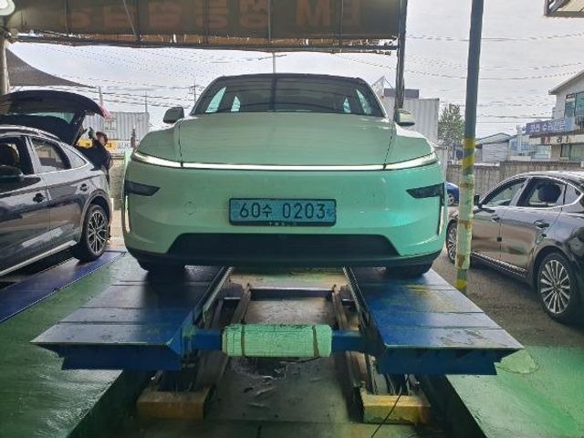Tesla Model Y 2025 — inspection photo 1
