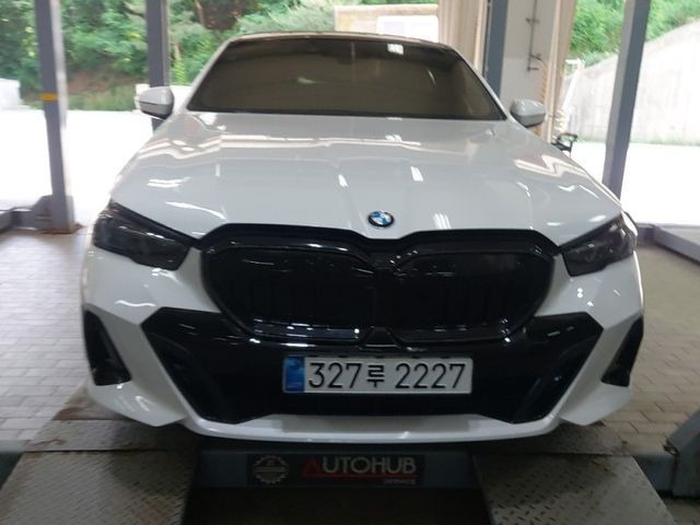 BMW 5-Series 2026 — inspection photo 1