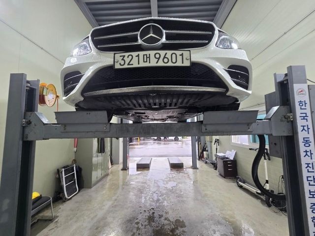 Mercedes-Benz E-Class 2019 — inspection photo 1