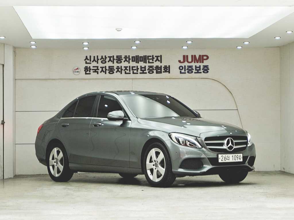 Mercedes-Benz C-Class 2018 — inspection photo 1
