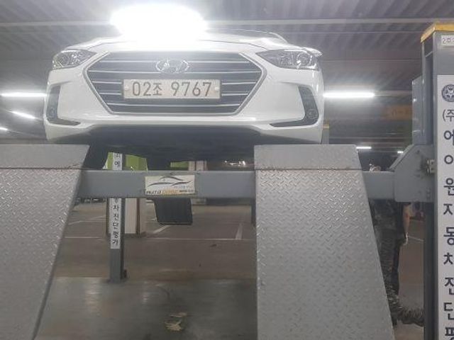 Hyundai AVANTE 2018 — inspection photo 1