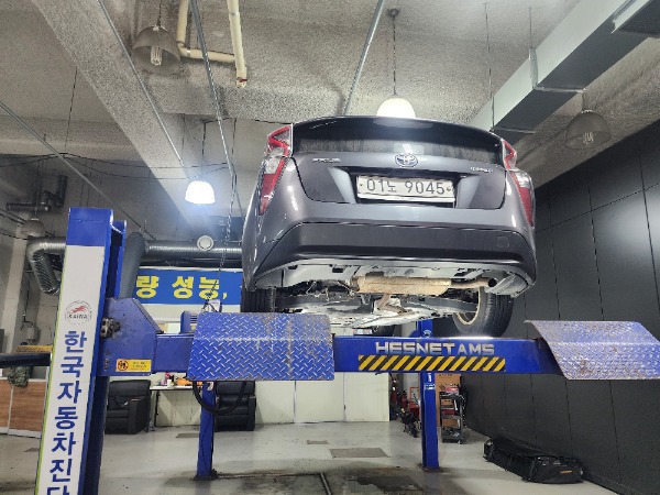 Toyota Prius 2017 — inspection photo 2