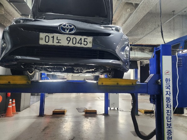 Toyota Prius 2017 — inspection photo 1