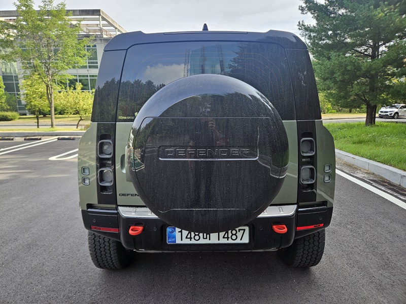 Land Rover Defender 2025 — inspection photo 2