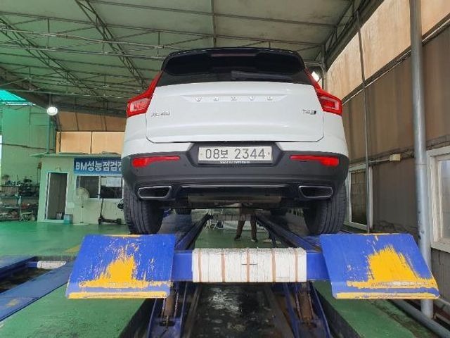 Volvo XC40 2019 — inspection photo 2