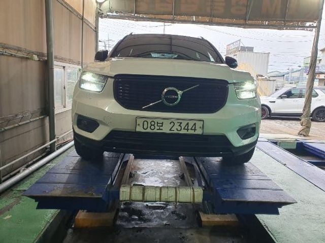 Volvo XC40 2019 — inspection photo 1