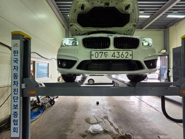 BMW 2-Series 2017 — inspection photo 1