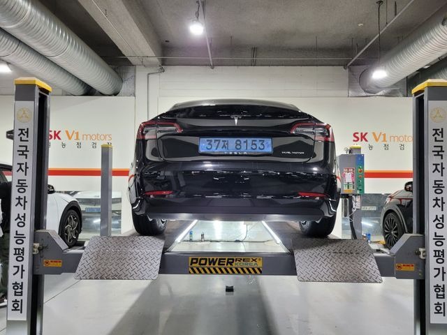 Tesla Model 3 2022 — inspection photo 2