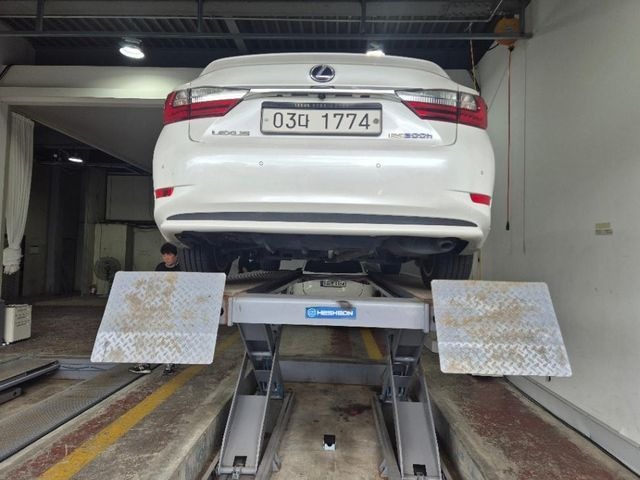 Lexus ES 2017 — inspection photo 2