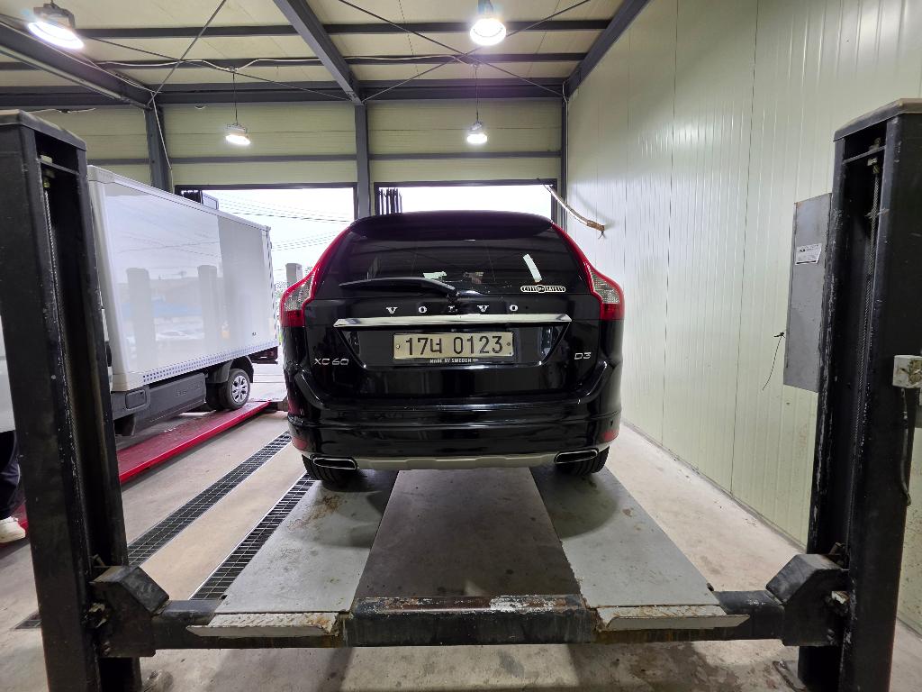 Volvo XC60 2017 — inspection photo 2