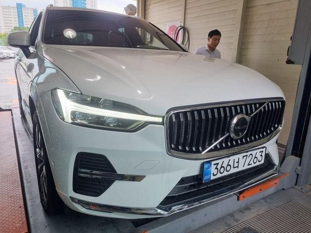 Volvo XC60 2025 — inspection photo 1