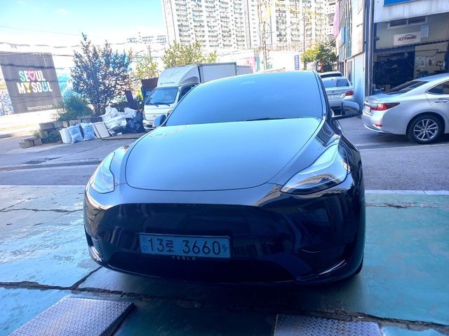 Tesla Model Y 2024 — inspection photo 1