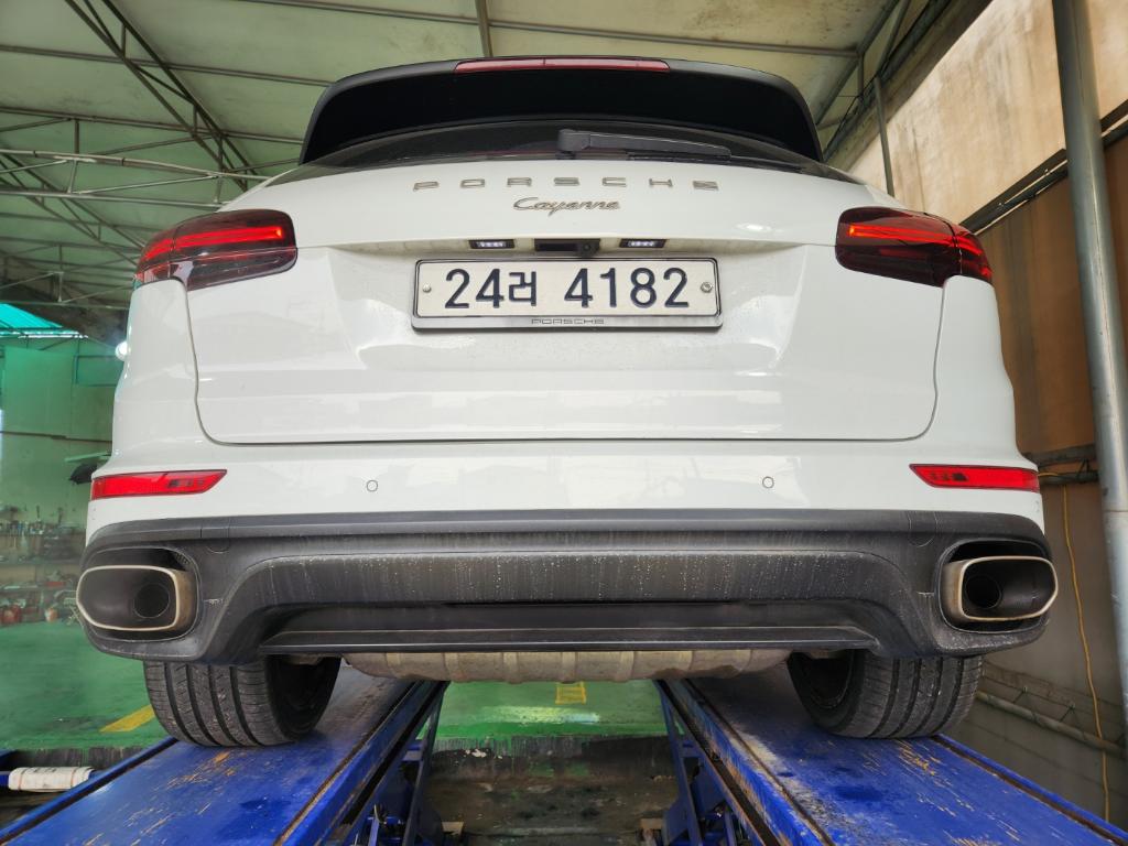 Porsche Cayenne 2017 — inspection photo 2