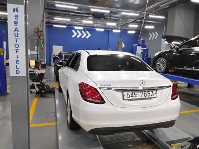 Mercedes-Benz C-Class 2016 — inspection photo 2