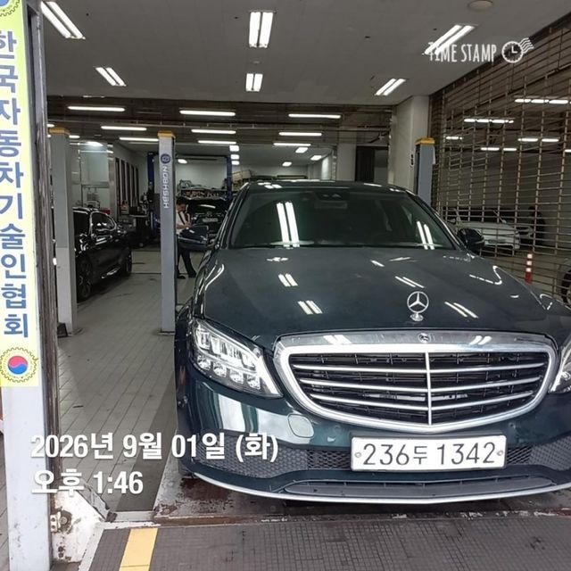 Mercedes-Benz C-Class 2019 — inspection photo 1