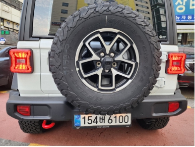 Jeep Wrangler 2025 — inspection photo 2