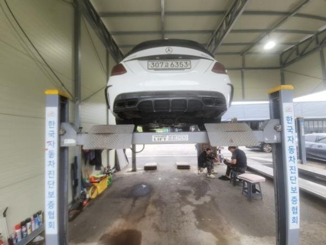 Mercedes-Benz C-Class 2017 — inspection photo 2