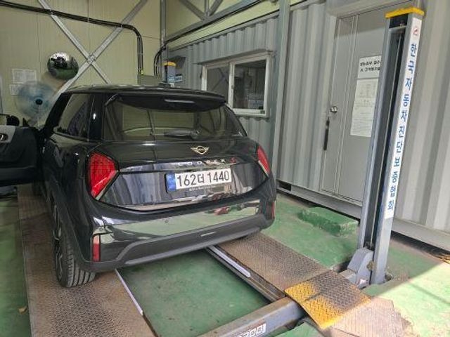 Mini Cooper 2026 — inspection photo 2