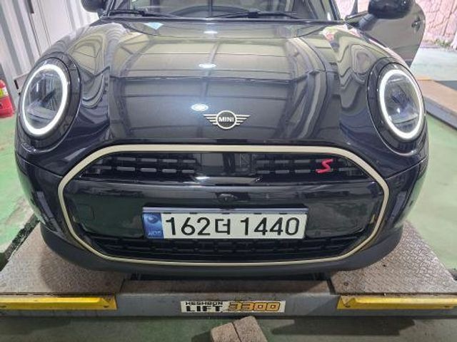 Mini Cooper 2026 — inspection photo 1