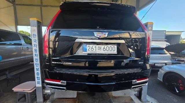 Cadillac Escalade 2026 — inspection photo 2