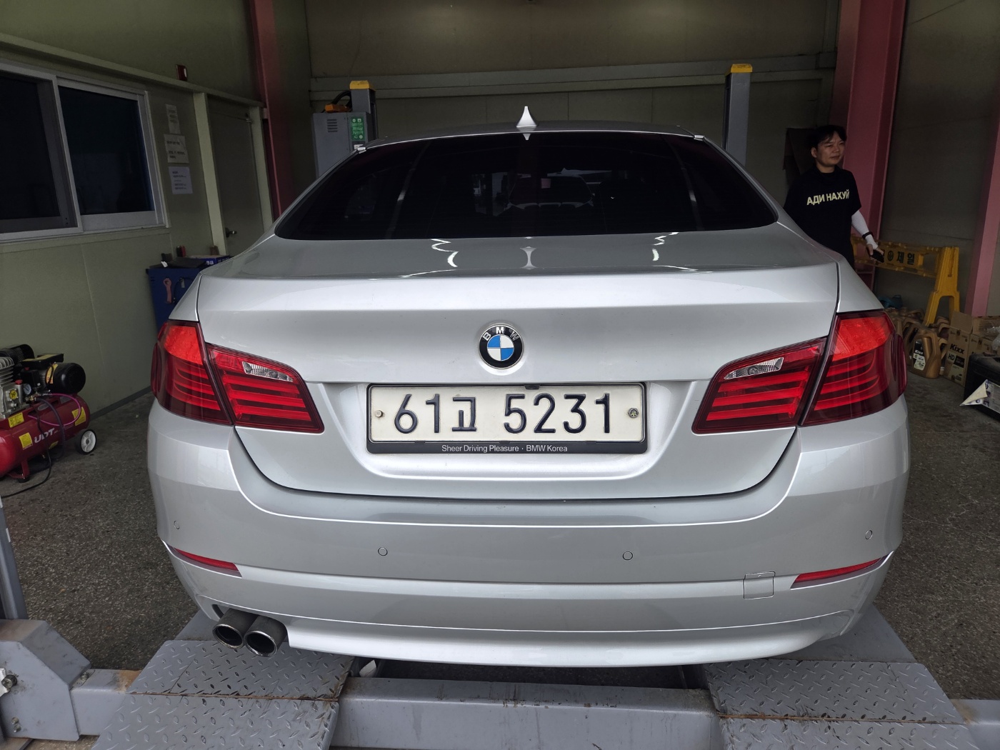 BMW 5-Series 2011 — inspection photo 2