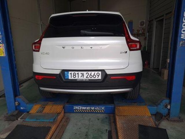 Volvo XC40 2023 — inspection photo 2