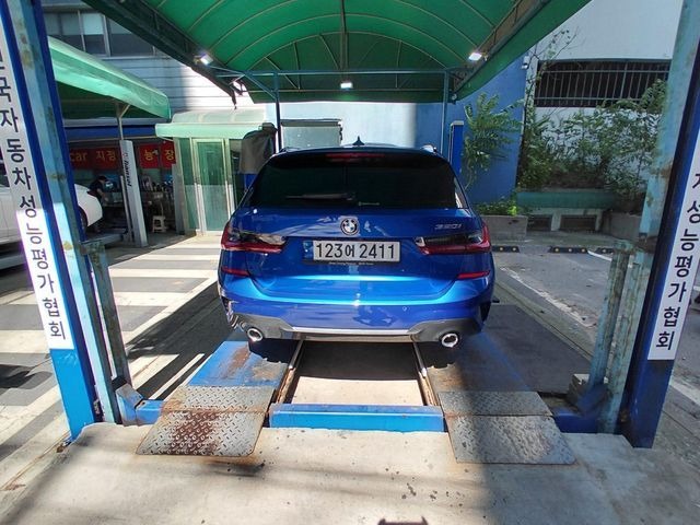 BMW 3-Series 2022 — inspection photo 2