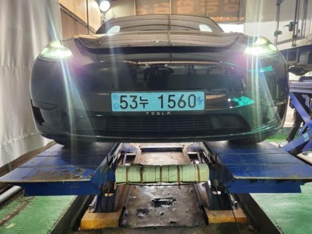 Tesla Model Y 2024 — inspection photo 1
