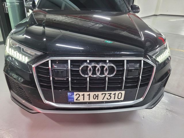 Audi Q7 2023 — inspection photo 1