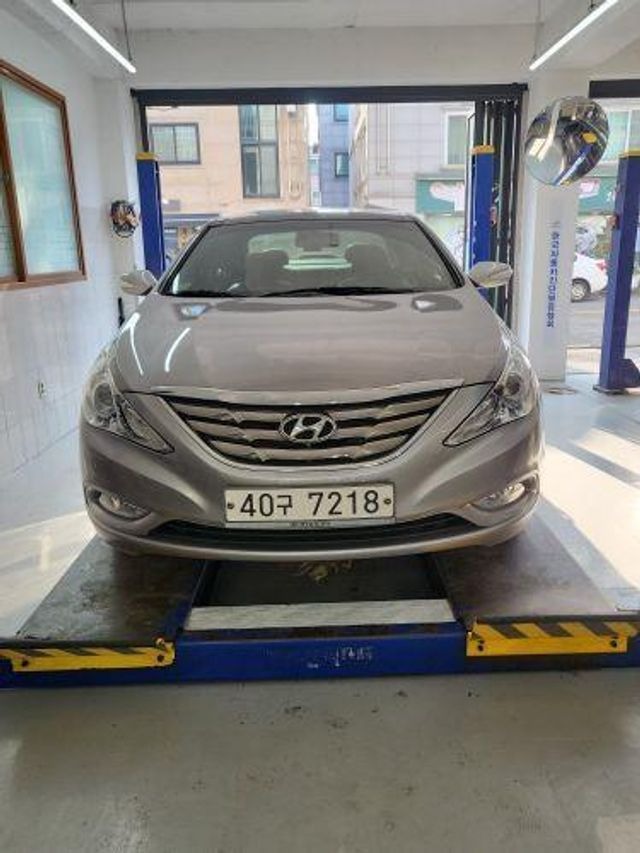 Hyundai Sonata 2010 — inspection photo 1