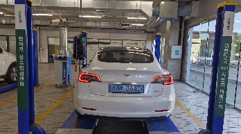 Tesla Model 3 2020 — inspection photo 2