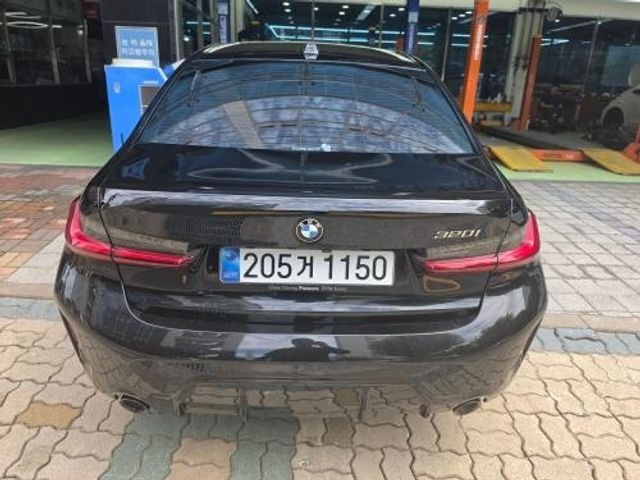 BMW 3-Series 2025 — inspection photo 2