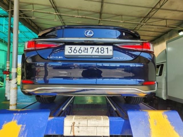Lexus ES 2022 — inspection photo 2