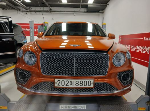 Bentley Bentayga 2023 — inspection photo 1