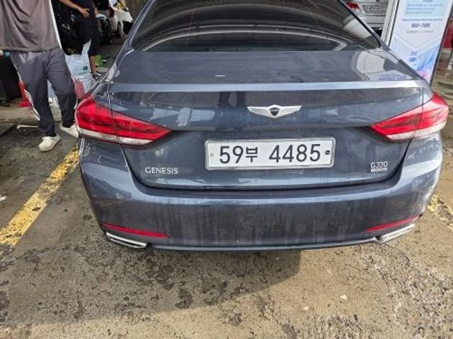 Hyundai Genesis 2016 — inspection photo 2