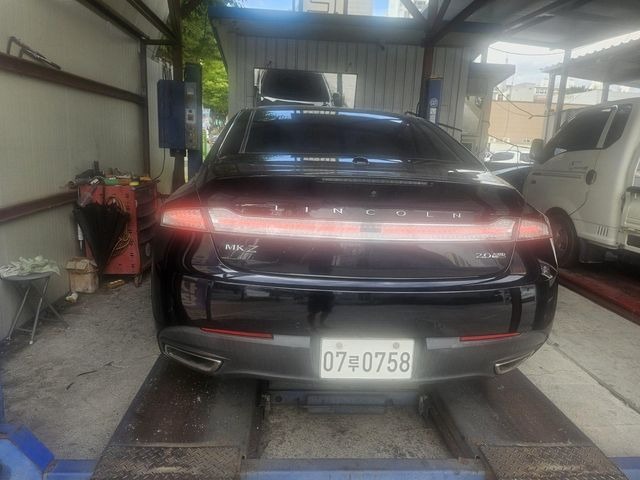 Lincoln MKZ 2016 — inspection photo 2