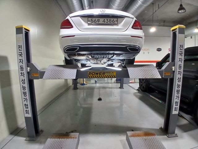 Mercedes-Benz E-Class 2018 — inspection photo 2