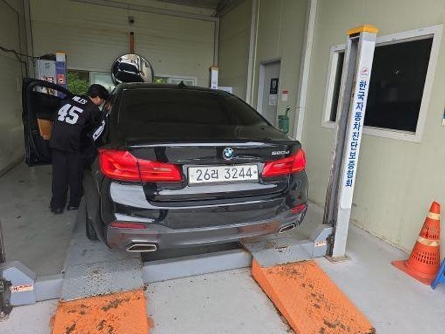 BMW 5-Series 2017 — inspection photo 2