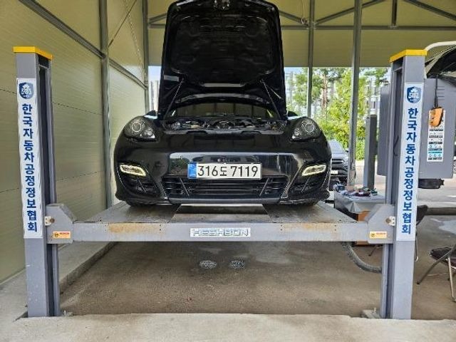 Porsche Panamera 2013 — inspection photo 1