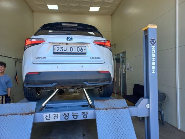 Lexus NX 2017 — inspection photo 2