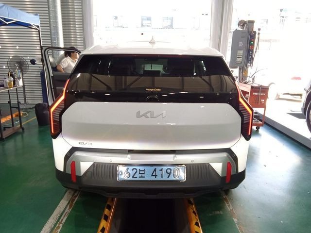 Kia EV3 2025 — inspection photo 2
