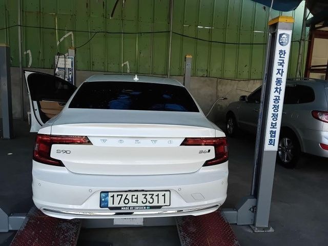 Volvo S90 2023 — inspection photo 2