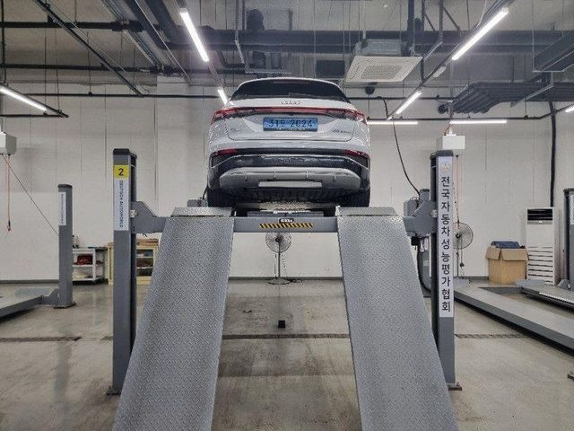 Audi Q4 e-tron 2022 — inspection photo 2