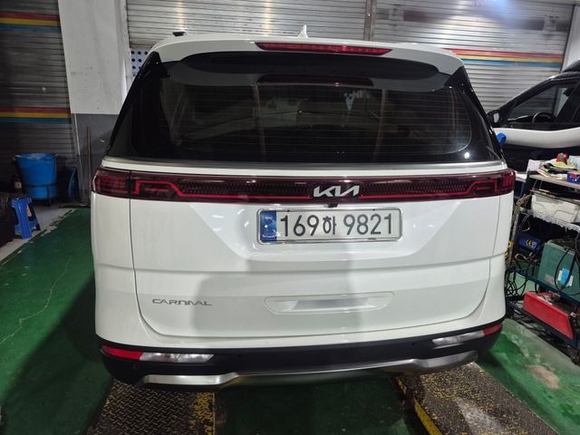 Kia Canival 2023 — inspection photo 2