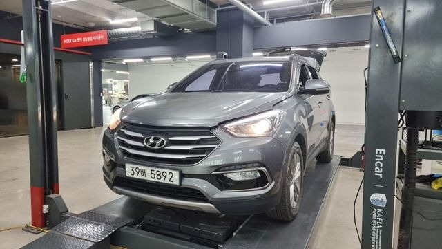 Hyundai Santafe 2017 — inspection photo 1