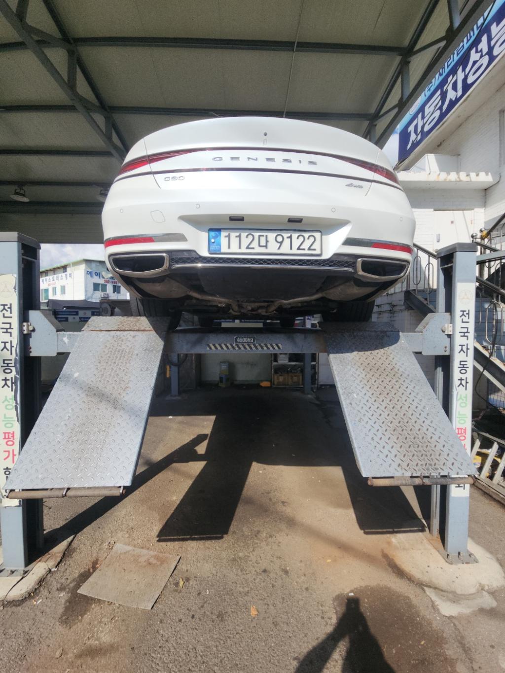 Genesis G90 2023 — inspection photo 2