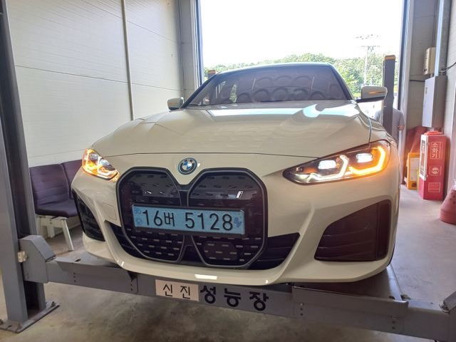 BMW i4 2023 — inspection photo 1