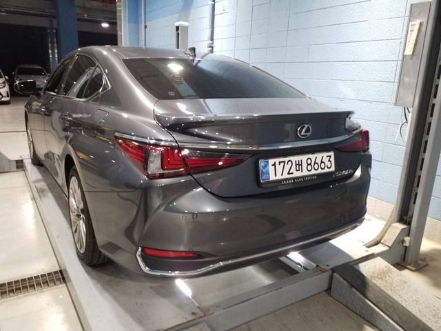 Lexus ES 2025 — inspection photo 1