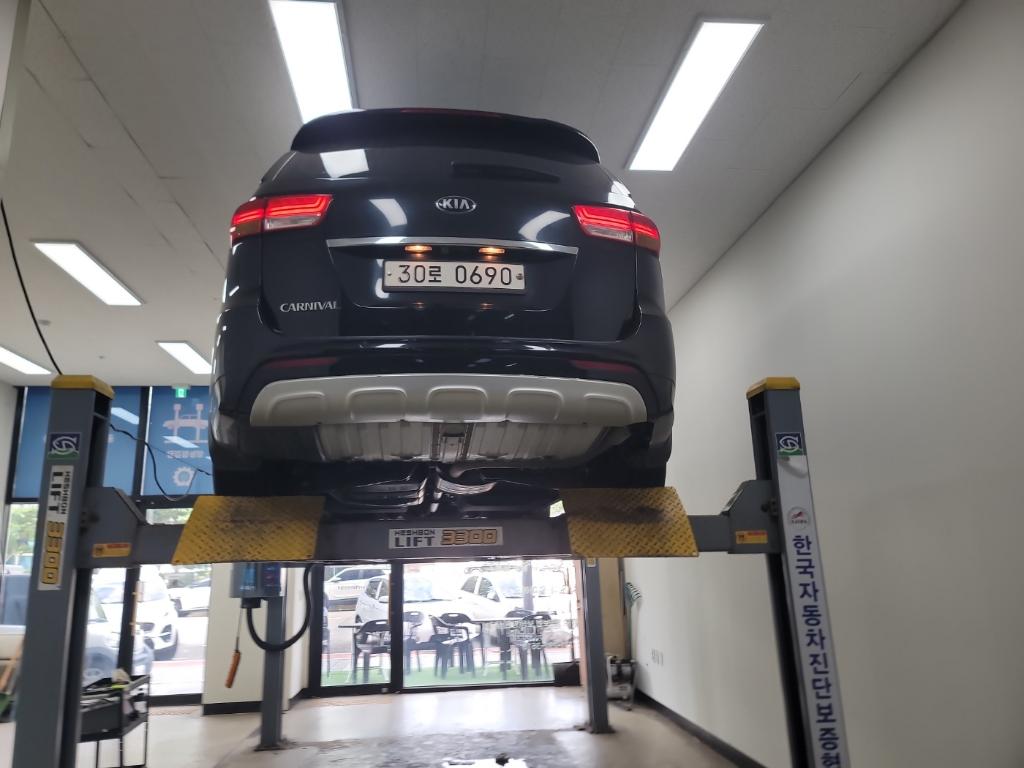 Kia Canival 2017 — inspection photo 2